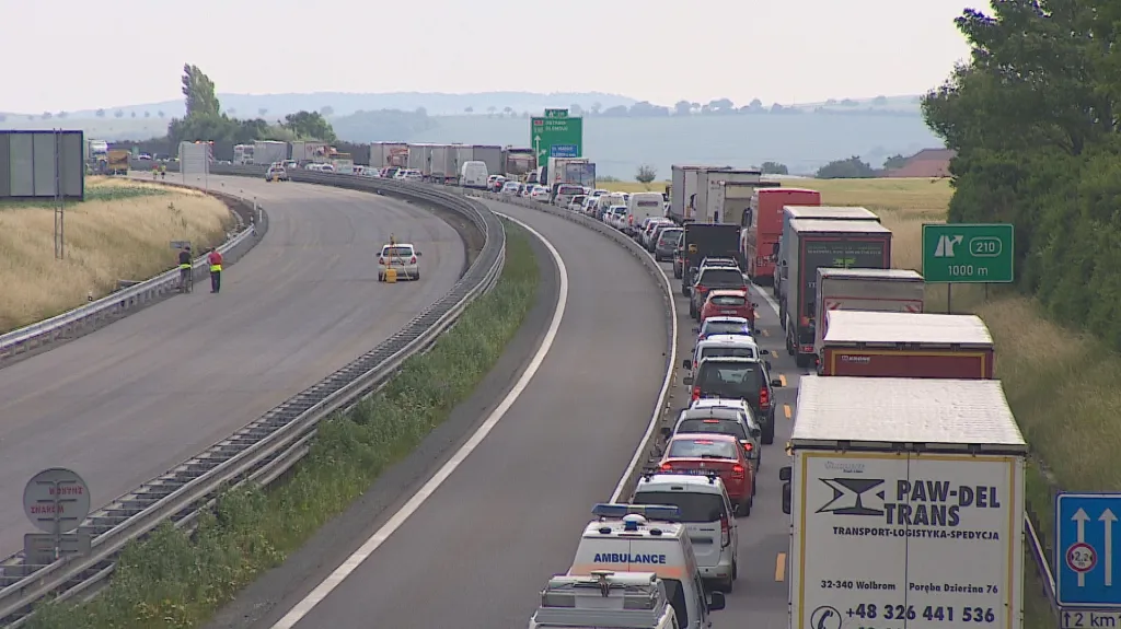 Kolona na D1 mezi Vyškovem a Brnem