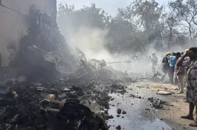 V Indii havarovalo letadlo s 242 lidmi na palubě