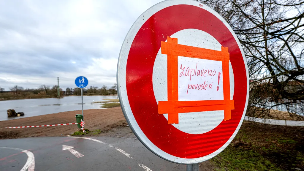Zaplavená cyklostezka mezi Týništěm nad Orlicí a Albrechticemi nad Orlicí