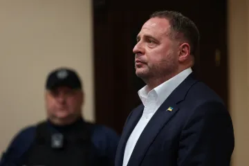 Ukrajinský soud poslal exšéfa prezidentské kanceláře Jermaka do vazby