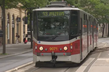 Pražské MHD pomáhají opravy zvládat i obousměrné „kachny“