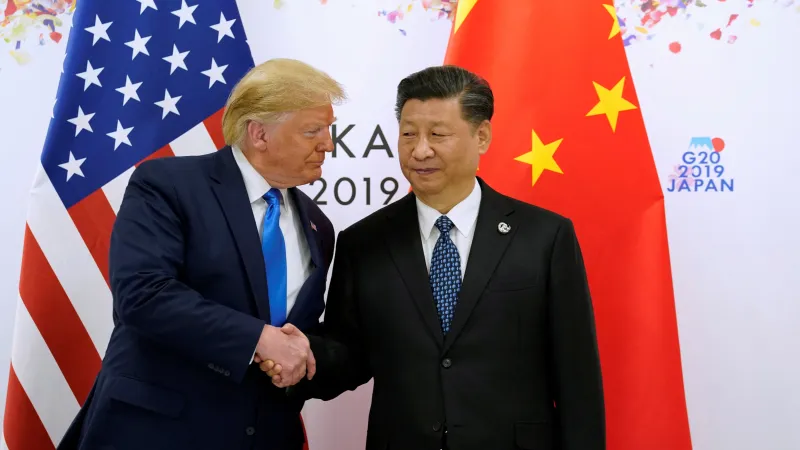 Donald Trump a Si Ťin-pching na summitu G20 v japonské Osace v roce 2019