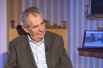 Evropská unie potřebuje společného ministra financí i obrany, navrhuje prezident Zeman