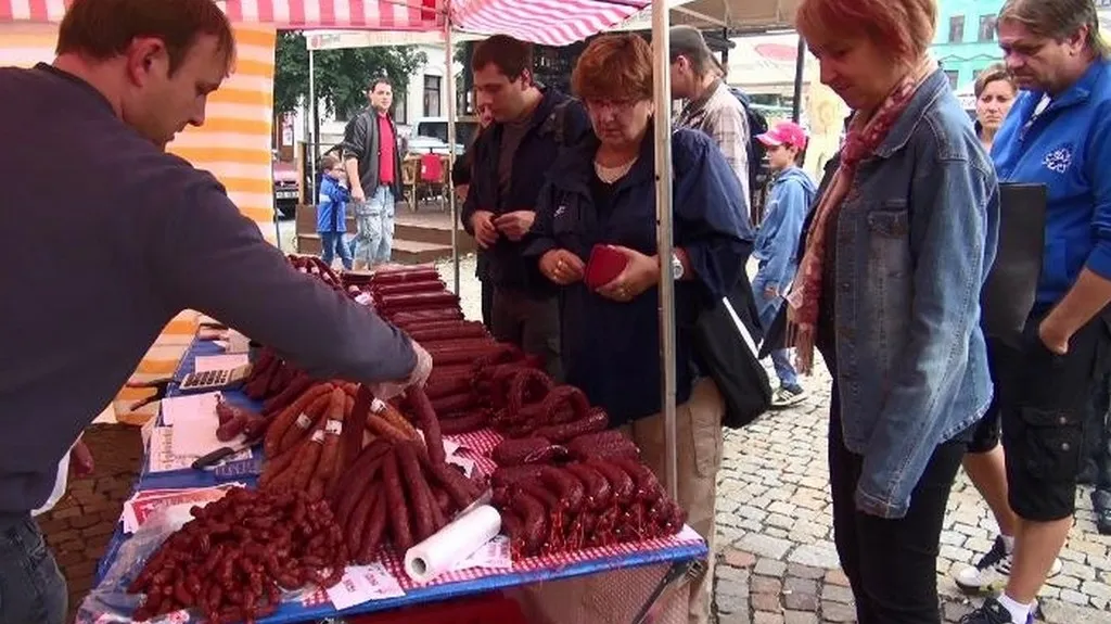 Jeden ze stánků s uzeninami