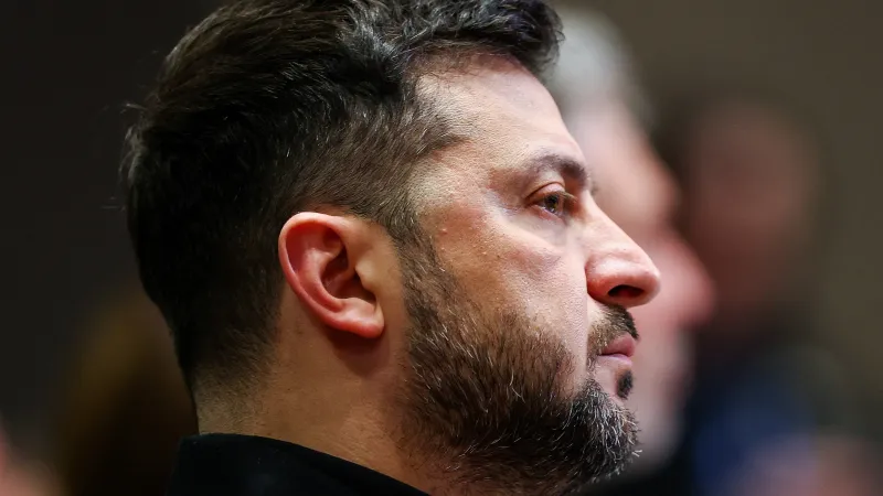 Ukrajinský prezident Volodymyr Zelenskyj na snímku v nizozemském parlamentu v Haagu, 16. prosince 2025