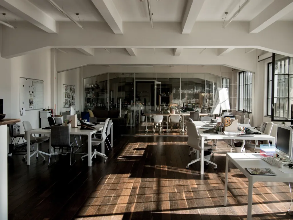 Industriální areál Podkovářská se nachází ve Vysočanech