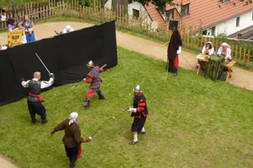 AVÍZO: Mníšecká Alotria a velká bitva na zámku v Mníšku pod Brdy