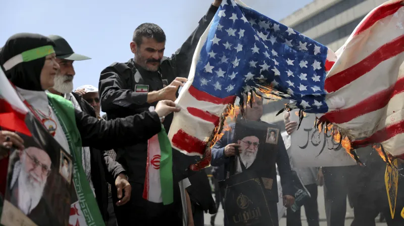 Protiamerický protest v Teheránu