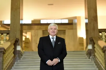 Rusnok v čele ČNB drží Singerův směr. Nepřipustí větší posílení koruny
