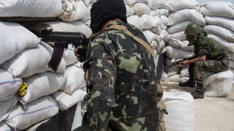 Ozbrojenci na východě Ukrajiny