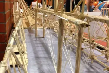 PODÍVEJTE SE: Most ze špejlí unese až stonásobek svojí váhy