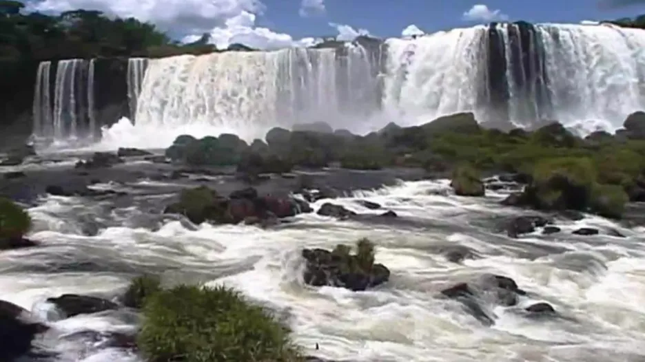 Vodopády na řece Iguazú (Argentina, Brazílie)