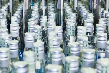 Březinův komplic Jedinák si za zajišťování kolků na lahve odpyká 4,5 roku