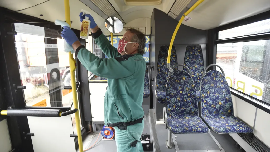 Dezinfekce autobusu