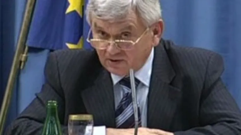 Slovenský ministr hospodářství Ľubomír Jahnátek oznamuje opětovné spuštění 2. bloku JE Jaslovské Bohunice