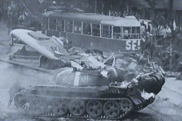 Roky 1938 a 1968 nás učí, že příště se máme bránit, míní Kroupa