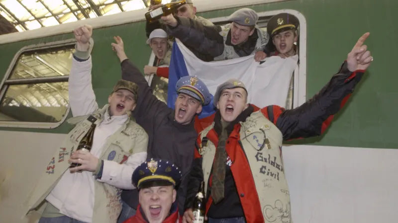 Poslední absolventi povinné vojenské služby odešli do civilu