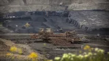 Těžba uhlí v lomu ČSA