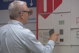 PŘEHLEDNĚ: Vyměněný řidičák lze od července vyzvednout i ve výdejním boxu