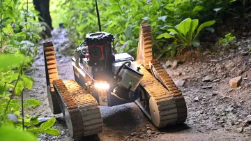 Vědci z ČVUT zkoumali jeskynní systémy pomocí dronů a pozemních robotů