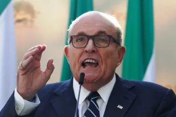 FBI provedla razii u Giulianiho kvůli jeho cestám na Ukrajinu. Je to hra, reaguje Trumpův exprávník 
