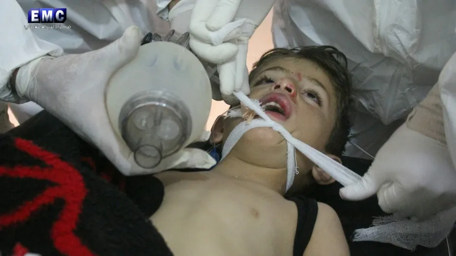 Zda šlo při útoku v Sýrii ve městě Chán Šajchún o sarin, zatím nebylo potvrzeno