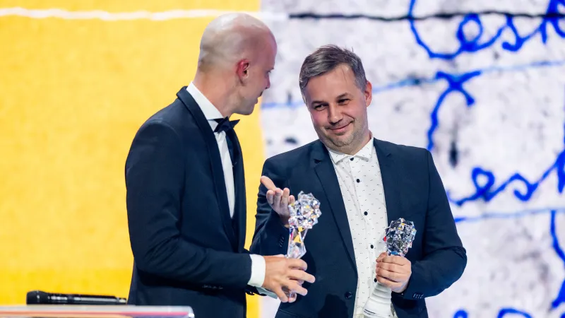 Nejlepší kamera: Dušan Husár (vlevo) a Miro Remo za dokumentární film Raději zešílet v divočině