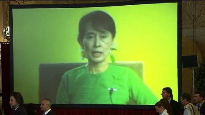 Pozdrav barmské disidentky Su Ťij