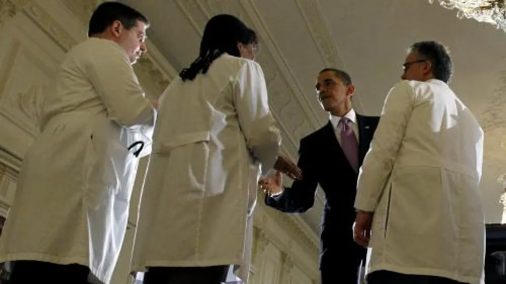 Obama s lékaři v Bílém domě