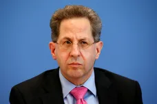 Šéf německé kontrarozvědky, který zpochybňoval útoky na cizince, ve funkci skončí
