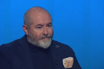 Maďarsko hraje tvrdě, ale riskuje vůli ostatních s ním hrát, míní expert na právo EU Šlosarčík