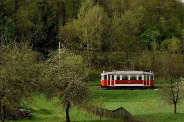 Loučení s metrovým rozchodem přilákalo do tramvají v Liberci a Jablonci tisíce lidí