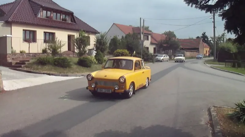 Spanilá jízda historických vozidel v Uníně