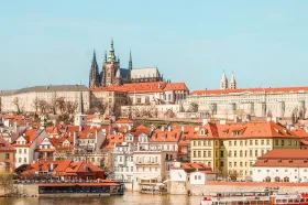 Pavel přijímá politické lídry k debatě o bezpečnosti