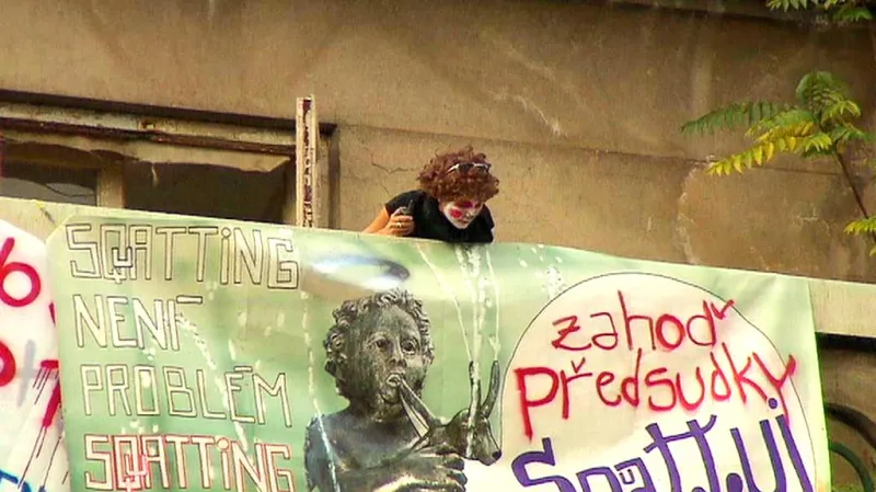 Squatteři na pražském Albertově