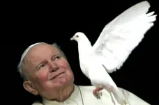 Papež, který ovlivnil 20. století a stal se svatým. Před sto lety se narodil Jan Pavel II.
