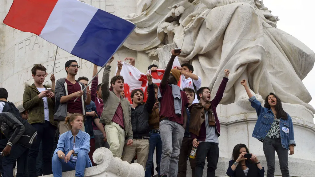 Demonstrace v Paříži proti Národní frontě
