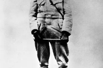 „Francie bude veliká, nebo vůbec.“ Před 130 lety se narodil Charles de Gaulle