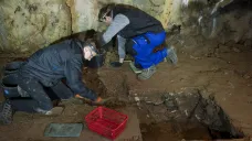 Archeologové našli v Kateřinské jeskyni pozůstatky pravěkého osídlení