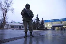 Tajná invaze. Před pěti lety Rusko porušilo Ženevské konvence a poslalo na Krym „zelené mužíčky“