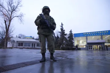 Tajná invaze. Před pěti lety Rusko porušilo Ženevské konvence a poslalo na Krym „zelené mužíčky“