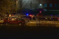 Střelec v Indianapolis zabil několik lidí u depa kurýrní služby, pak spáchal sebevraždu