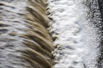 Pře o vodní zdroj mezi Kyrgyzstánem a Tádžikistánem si vyžádala mrtvé