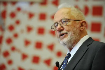 Zemřel chemik Josef Michl