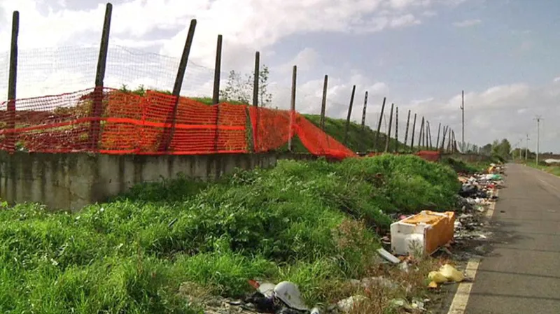 Kampánie je zamořená odpadky