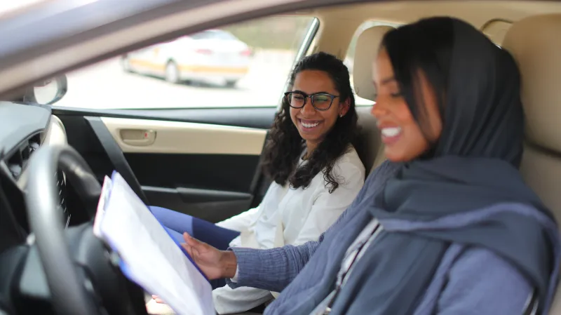Ženy v Saúdské Arábii se připravují na řízení