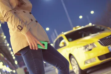 Taxislužby vycházejí vstříc ženám, aby se cítily bezpečně