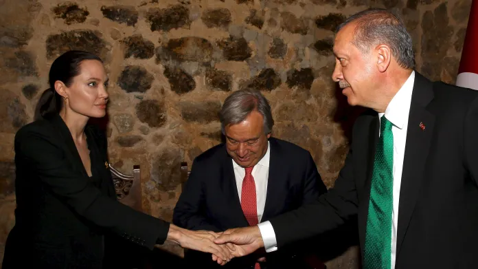 Angelina Jolie a turecký prezident Recep Tayyip Erdogan