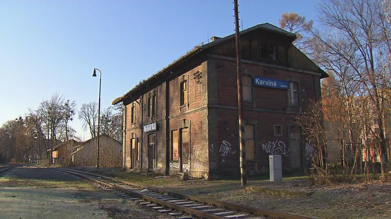 Nádražní budova v Karviné-Fryštátě