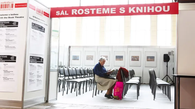 Sál propagační kampaně  Svazu českých knihkupců Rosteme s knihou